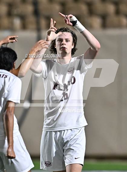 Thumbnail 2 in Plano vs Seven Lakes (UIL 6A Boys Soccer State Semifinal) photogallery.