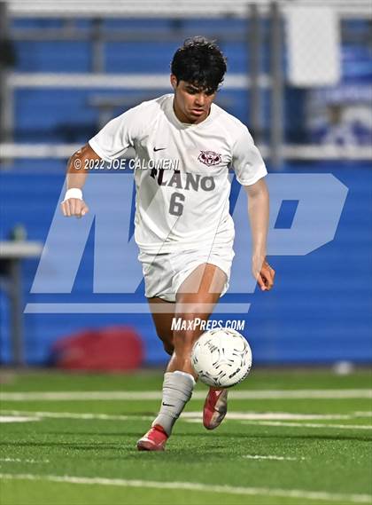 Thumbnail 3 in Plano vs Seven Lakes (UIL 6A Boys Soccer State Semifinal) photogallery.