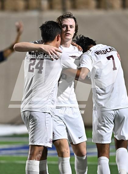 Thumbnail 3 in Plano vs Seven Lakes (UIL 6A Boys Soccer State Semifinal) photogallery.