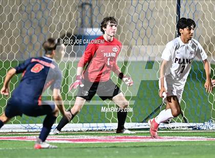 Thumbnail 2 in Plano vs Seven Lakes (UIL 6A Boys Soccer State Semifinal) photogallery.