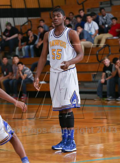Thumbnail 2 in Dawson vs Copperas Cove (McDonald's Texas Invitational) photogallery.