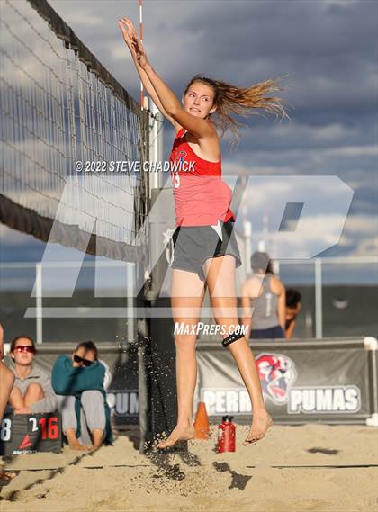 Thumbnail 3 in Mountain View vs Perry at Casteel photogallery.
