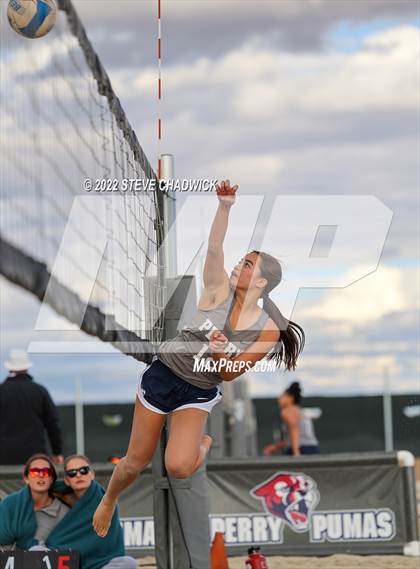 Thumbnail 2 in Mountain View vs Perry at Casteel photogallery.