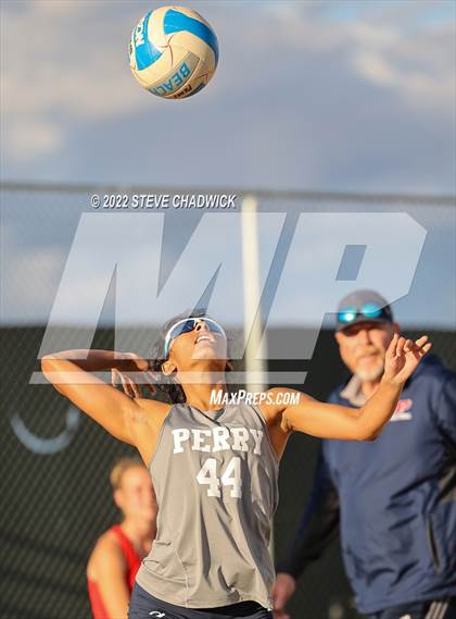Thumbnail 3 in Mountain View vs Perry at Casteel photogallery.