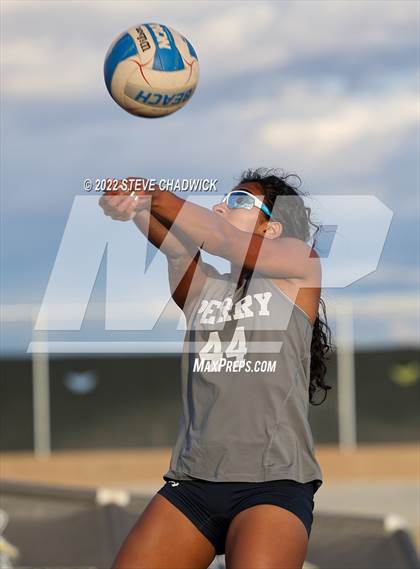 Thumbnail 2 in Mountain View vs Perry at Casteel photogallery.