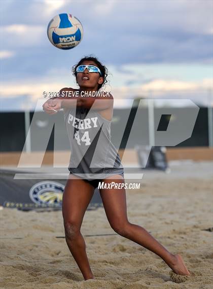 Thumbnail 2 in Mountain View vs Perry at Casteel photogallery.