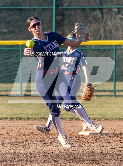 Thumbnail 1 in Shaler Area @ Pine-Richland (Scrimmage) photogallery.