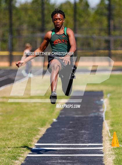 Thumbnail 3 in South Walton vs. Niceville (Seahawk Invitational) photogallery.