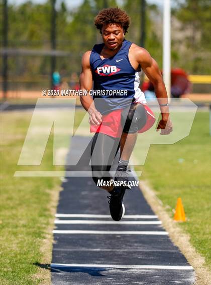 Thumbnail 2 in South Walton vs. Niceville (Seahawk Invitational) photogallery.