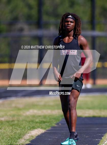 Thumbnail 2 in South Walton vs. Niceville (Seahawk Invitational) photogallery.
