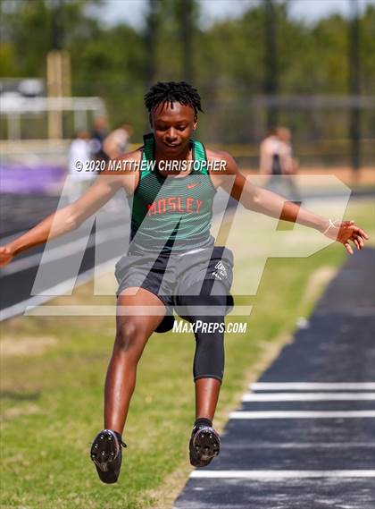 Thumbnail 2 in South Walton vs. Niceville (Seahawk Invitational) photogallery.