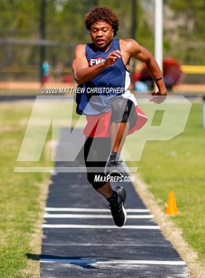 Thumbnail 3 in South Walton vs. Niceville (Seahawk Invitational) photogallery.