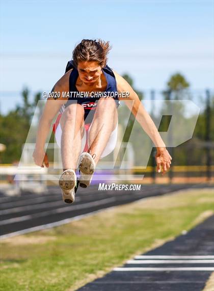 Thumbnail 3 in South Walton vs. Niceville (Seahawk Invitational) photogallery.