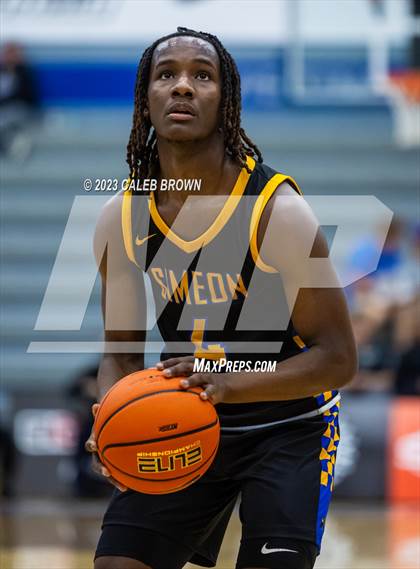 Thumbnail 3 in Lone Peak vs. Simeon (5 for the Fight Hoopfest) photogallery.
