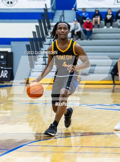 Thumbnail 3 in Lone Peak vs. Simeon (5 for the Fight Hoopfest) photogallery.