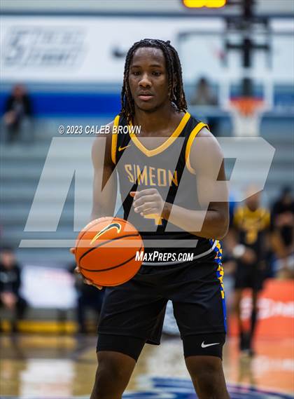 Thumbnail 3 in Lone Peak vs. Simeon (5 for the Fight Hoopfest) photogallery.
