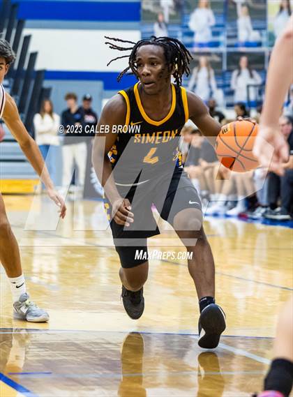 Thumbnail 3 in Lone Peak vs. Simeon (5 for the Fight Hoopfest) photogallery.