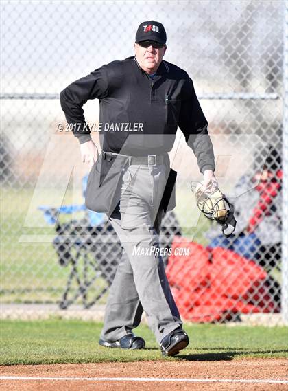 Thumbnail 2 in V.R. Eaton vs Pittsburg (Celina Tournament) photogallery.