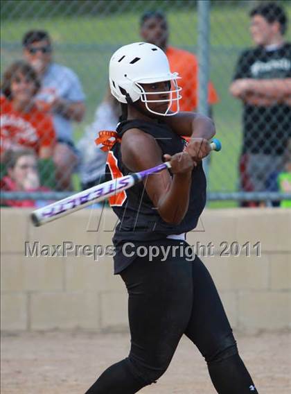 Thumbnail 1 in Gladewater @ Gilmer photogallery.