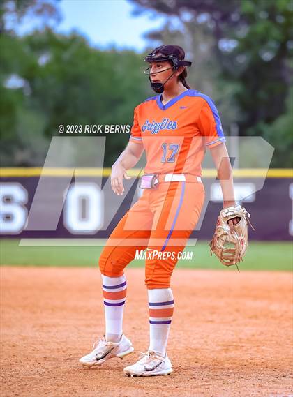 Thumbnail 2 in Oak Ridge vs Grand Oaks photogallery.