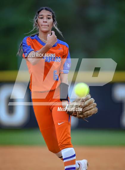 Thumbnail 2 in Oak Ridge vs Grand Oaks photogallery.