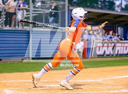 Thumbnail 2 in Oak Ridge vs Grand Oaks photogallery.