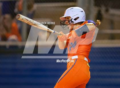 Thumbnail 1 in Oak Ridge vs Grand Oaks photogallery.