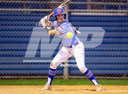 Thumbnail 1 in Oak Ridge vs Grand Oaks photogallery.