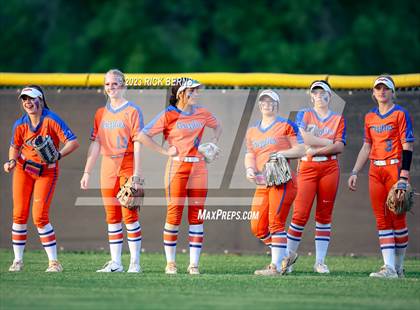 Thumbnail 3 in Oak Ridge vs Grand Oaks photogallery.