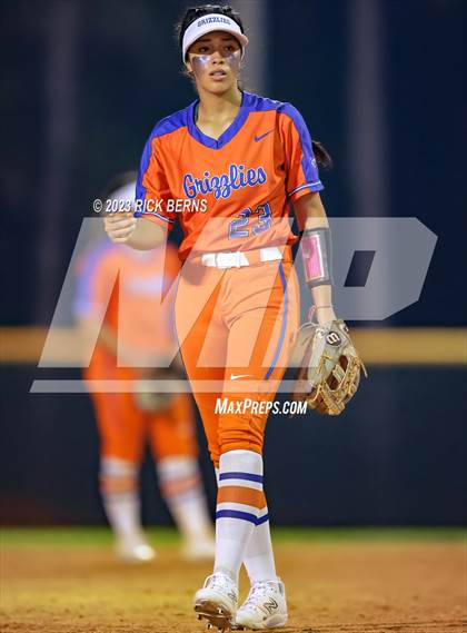 Thumbnail 3 in Oak Ridge vs Grand Oaks photogallery.