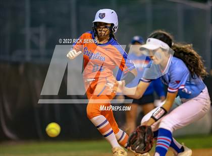 Thumbnail 1 in Oak Ridge vs Grand Oaks photogallery.