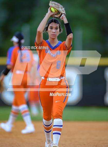 Thumbnail 3 in Oak Ridge vs Grand Oaks photogallery.