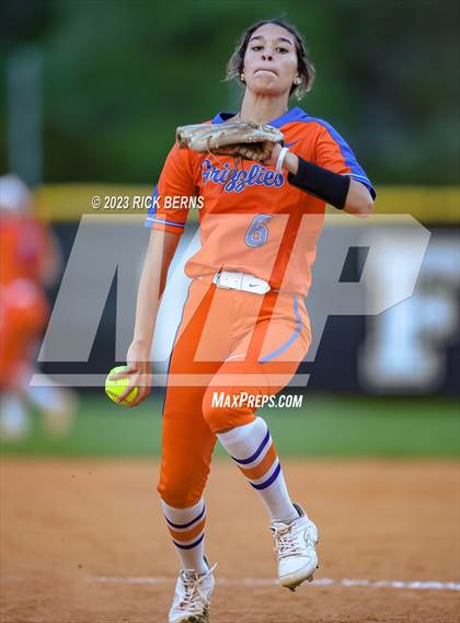 Thumbnail 2 in Oak Ridge vs Grand Oaks photogallery.