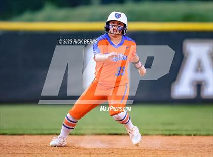 Thumbnail 3 in Oak Ridge vs Grand Oaks photogallery.