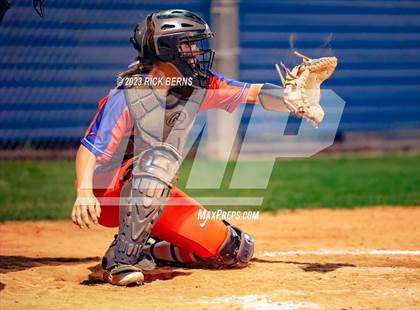 Thumbnail 2 in Oak Ridge vs Grand Oaks photogallery.