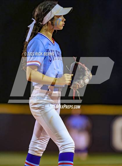 Thumbnail 2 in Oak Ridge vs Grand Oaks photogallery.