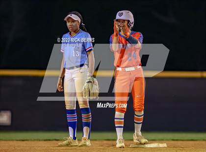 Thumbnail 3 in Oak Ridge vs Grand Oaks photogallery.