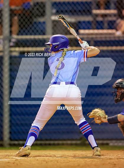 Thumbnail 2 in Oak Ridge vs Grand Oaks photogallery.