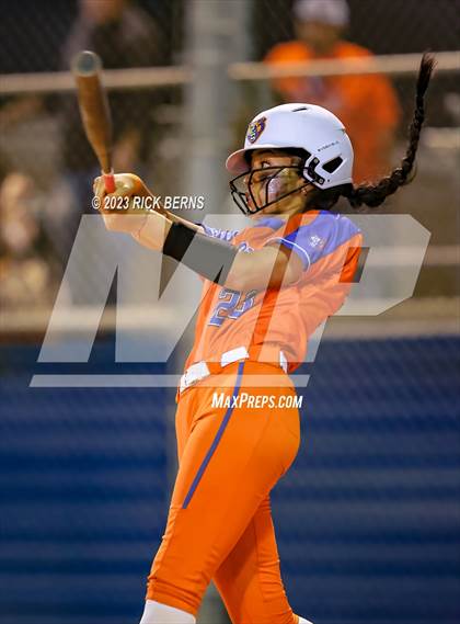 Thumbnail 3 in Oak Ridge vs Grand Oaks photogallery.