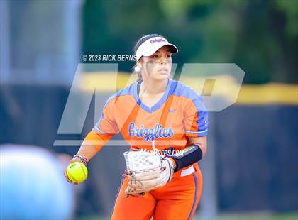 Thumbnail 1 in Oak Ridge vs Grand Oaks photogallery.