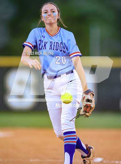 Thumbnail 2 in Oak Ridge vs Grand Oaks photogallery.