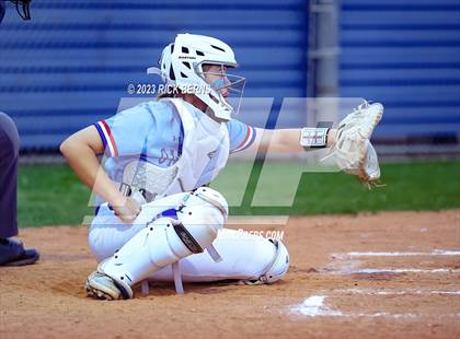 Thumbnail 3 in Oak Ridge vs Grand Oaks photogallery.
