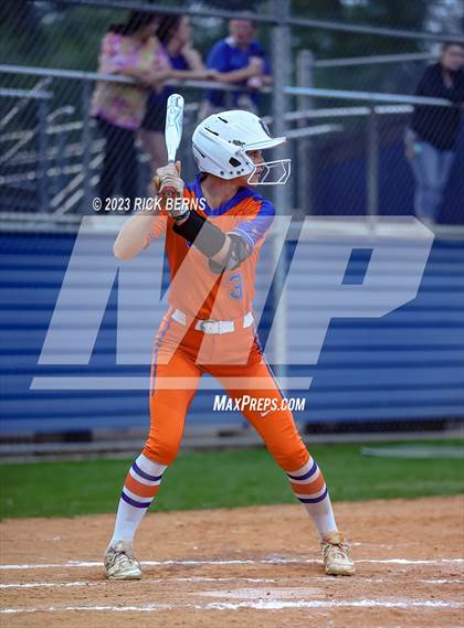 Thumbnail 1 in Oak Ridge vs Grand Oaks photogallery.