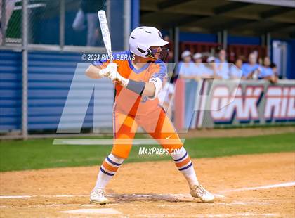 Thumbnail 3 in Oak Ridge vs Grand Oaks photogallery.