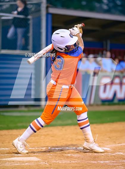 Thumbnail 2 in Oak Ridge vs Grand Oaks photogallery.