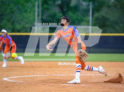 Thumbnail 1 in Oak Ridge vs Grand Oaks photogallery.