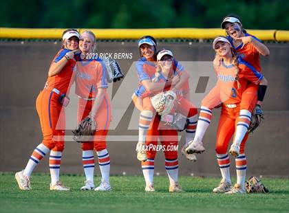 Thumbnail 2 in Oak Ridge vs Grand Oaks photogallery.
