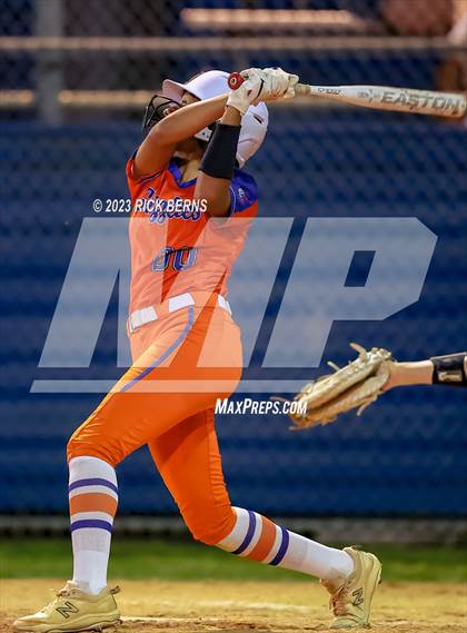 Thumbnail 1 in Oak Ridge vs Grand Oaks photogallery.
