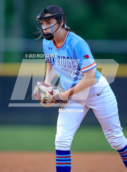 Thumbnail 1 in Oak Ridge vs Grand Oaks photogallery.