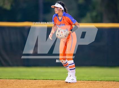 Thumbnail 3 in Oak Ridge vs Grand Oaks photogallery.